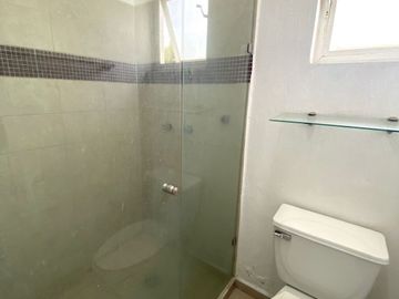 CASA EN VENTA EN PARQUES DE TESISTAN, ZAPOPAN JALISCO.