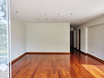 BAJÓ DE PRECIO!!! Departamento vista exterior a Parque Bella Luz, Chacarilla, Surco