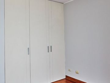 BAJÓ DE PRECIO!!! Departamento vista exterior a Parque Bella Luz, Chacarilla, Surco