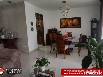 Se vende casa Confortable con muy buenos acabados, en Buga-valle, Barrio El Albergue.