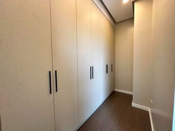IMPRESSIVE HOUSE WITH ELEVATOR FOR SALE IN BF HOMES