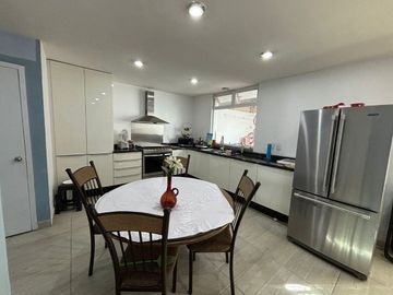 Casa en venta coto Violetas en Valle de las Flores