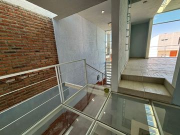 Casa en venta coto Violetas en Valle de las Flores