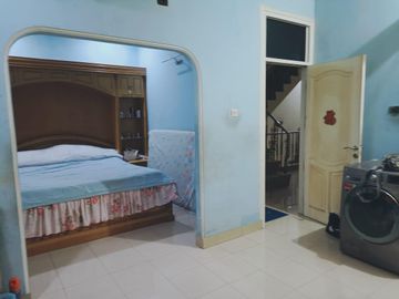 Dijual & Disewakan Rumah 2 Lantai, Bagus, Semi Furnished, Bebas Banjir, Sunter