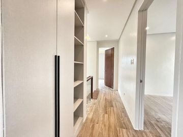4 Bedrooms Contemporary design Brand new house in Bf Homes