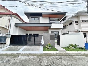 4 Bedrooms Contemporary design Brand new house in Bf Homes