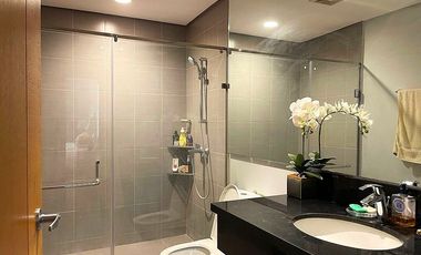 Spacious 2-Bedroom with Balcony for Sale at Park Terraces, Makati
