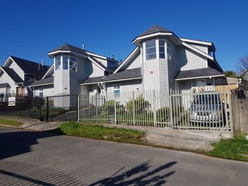 Oportunidad, oferta casa 2 pisos  ubicación privilegiada.