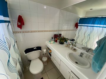 Oportunidad, oferta casa 2 pisos  ubicación privilegiada.
