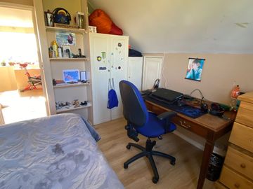 Oportunidad, oferta casa 2 pisos  ubicación privilegiada.