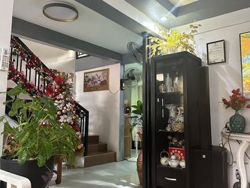 5 Bedroom House & Lot For Sale, Near Mindanao Ave & Quirino Highway, Caloocan-Novaliches