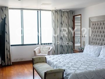 Exclusivo Penthouse de Tres Niveles con Vista al mar en Miraflores