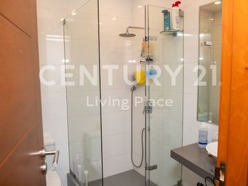 Exclusivo Penthouse de Tres Niveles con Vista al mar en Miraflores