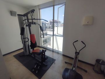 VENDO HERMOSA SUITE UBICADA EN QUITEÑO LIBRE, 65M2