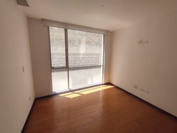 VENDO HERMOSA SUITE UBICADA EN QUITEÑO LIBRE, 65M2