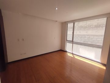 VENDO HERMOSA SUITE UBICADA EN QUITEÑO LIBRE, 65M2