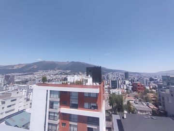 VENDO HERMOSA SUITE UBICADA EN QUITEÑO LIBRE, 65M2