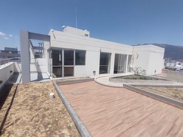 VENDO HERMOSA SUITE UBICADA EN QUITEÑO LIBRE, 65M2