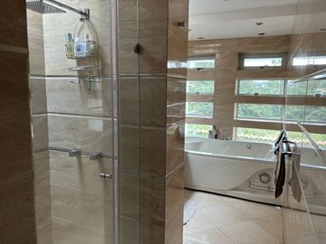 CASA 3 DORMOTRIOS ESTILO MODERNO