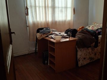 Casa 2 pisos  10 D 5 B   280/212 M2.