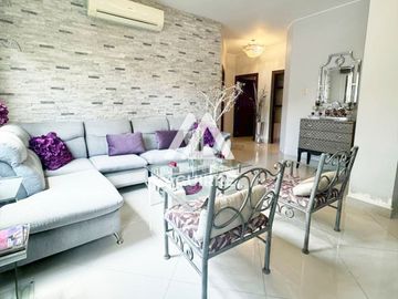 EN VENTA: lujoso y equipado departamento en Urbanizacion La Riviera, Machala