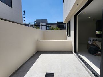 Casa en venta en Solares Residencial dentro de coto Soare 2
