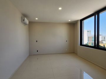 Casa en venta en Solares Residencial dentro de coto Soare 2