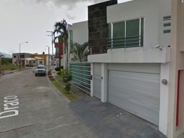 ¡¡GRAN OPORTUNIDAD!! HERMOSA CASA.