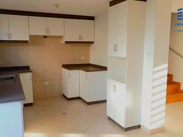 Casa en venta en conjunto residencial San Fernando - Tumbaco 🏯