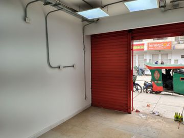 Alquiler de local (PRIMER PISO) en zona comercial de San Martín de Porres!