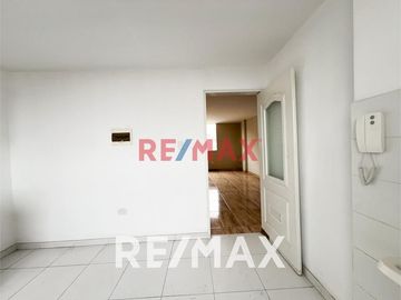 Venta De Moderno Y Amplio Departamento Ubicado En Villa María Del Triunfo
