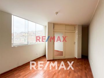 Venta De Moderno Y Amplio Departamento Ubicado En Villa María Del Triunfo