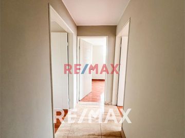 Venta De Moderno Y Amplio Departamento Ubicado En Villa María Del Triunfo