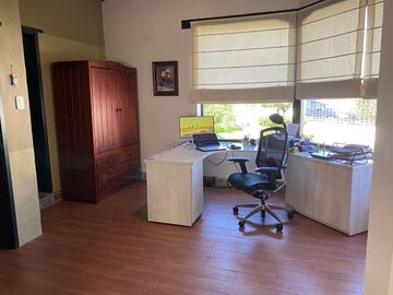 Casa una planta en urbanización privada, más suite, terreno libre de 600, Sangolquí $340.000