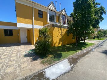 Estupenda casa en Linderos-Buin