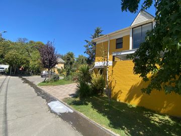 Estupenda casa en Linderos-Buin
