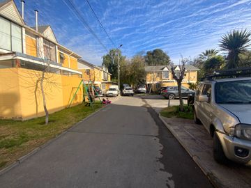 Estupenda casa en Linderos-Buin