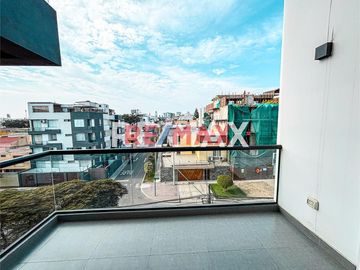 Venta De Departamento Moderno De Estreno A Un Paso De Velasco Astete