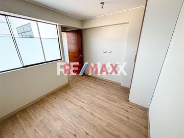 Venta De Departamento Moderno De Estreno A Un Paso De Velasco Astete