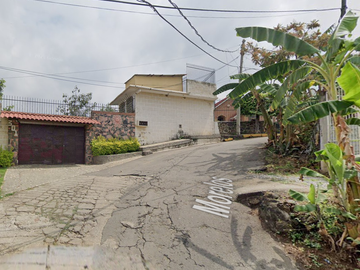 CASA EN CUERNAVACA, GRAN OPORTUNIDAD DE INVERSIÓN