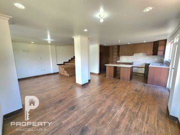 Casa INDEPENDIENTE por estrenar Ushimana Valle de los Chillos 4 dormitorios 3 parqueaderos San Rafael Alangasi