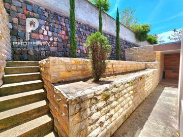Casa INDEPENDIENTE por estrenar Ushimana Valle de los Chillos 4 dormitorios 3 parqueaderos San Rafael Alangasi