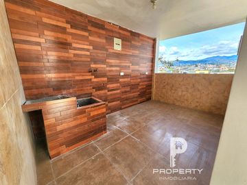 Casa INDEPENDIENTE por estrenar Ushimana Valle de los Chillos 4 dormitorios 3 parqueaderos San Rafael Alangasi