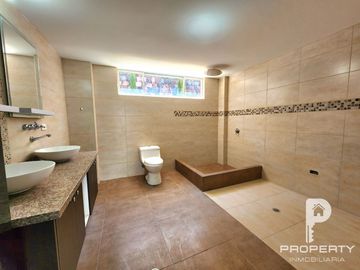 Casa INDEPENDIENTE por estrenar Ushimana Valle de los Chillos 4 dormitorios 3 parqueaderos San Rafael Alangasi