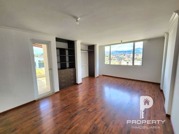 Casa INDEPENDIENTE por estrenar Ushimana Valle de los Chillos 4 dormitorios 3 parqueaderos San Rafael Alangasi