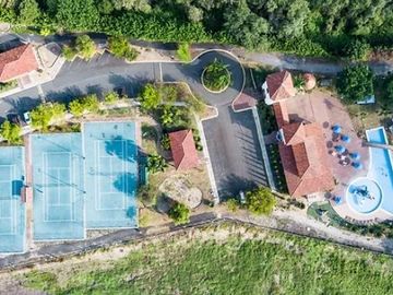 Venta de Casa esquinera en construcción de 3 dormitorios, entrega enero 2025, Urbanización Terranostra, Vía a la costa, Guayaquil