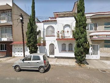 VENDO CASA TIPO COLONIAL EN AZCAPOTZALCO