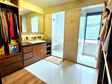 LAS CAÑADAS CASA EN VENTA SEMINUEVA MODERNA CON INCREIBLE VISTA
