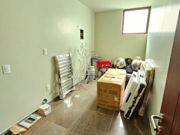 LAS CAÑADAS CASA EN VENTA SEMINUEVA MODERNA CON INCREIBLE VISTA