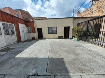ESPECTACULAR CASA LOTE EN VENTA BARRIO BOYACA REAL